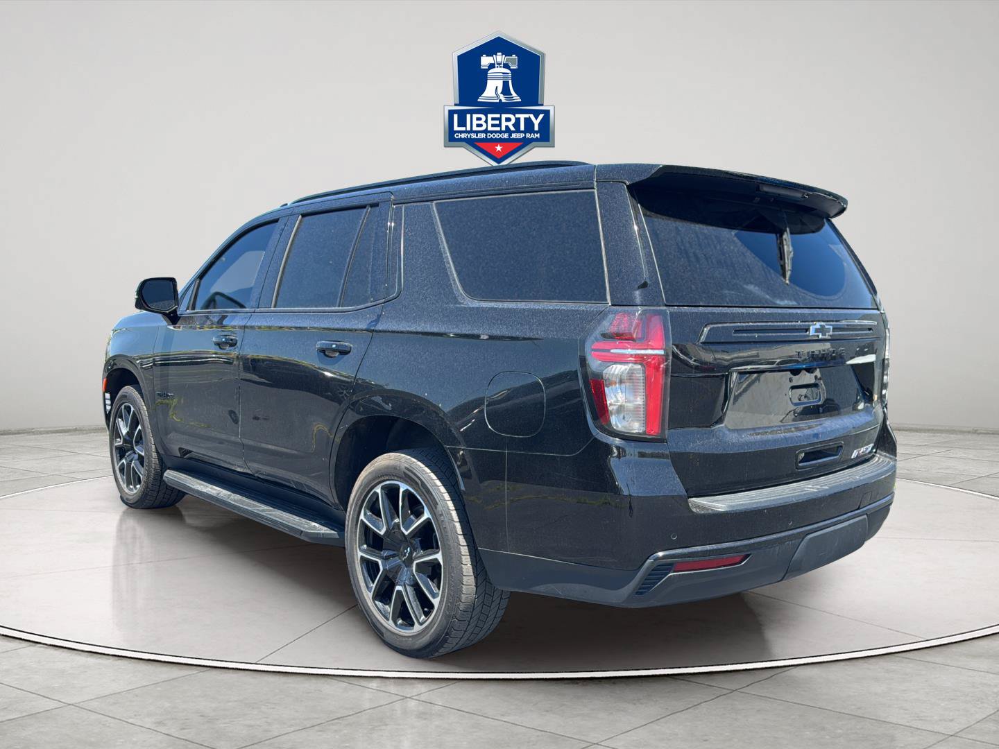 Used 2023 Chevrolet Tahoe RST w/ Luxury Package AWD/4WD image 8