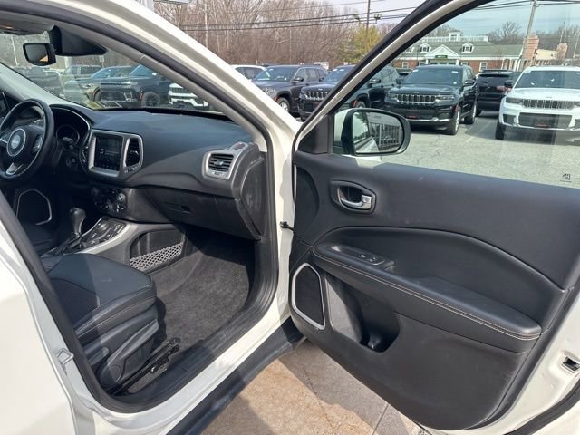 Certified 2019 Jeep Compass Latitude w/ Popular Equipment Group image 9