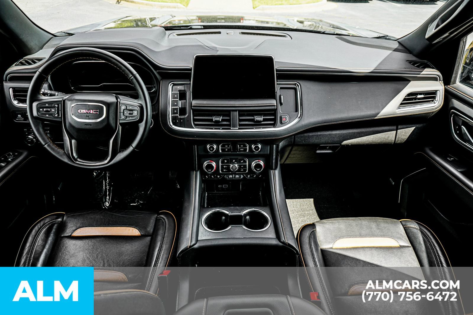 Used 2024 GMC Yukon XL AT4 w/ Technology Package image 30