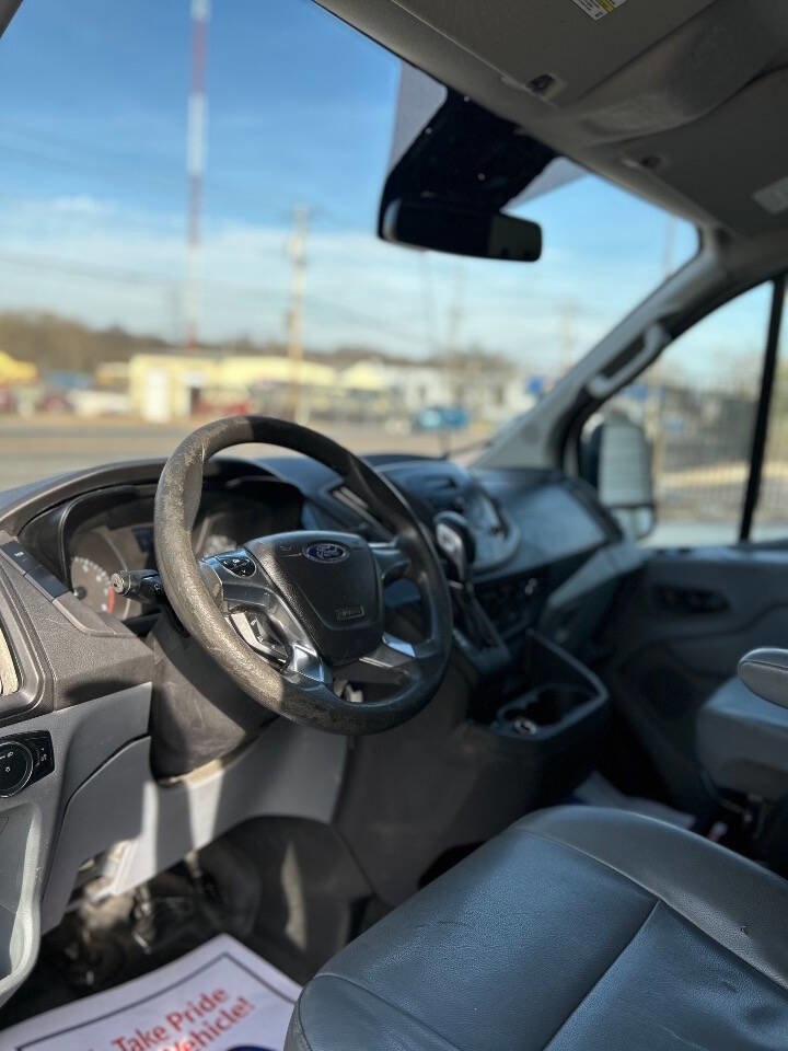 Used 2017 Ford Transit 350 148 Low Roof RWD image 11