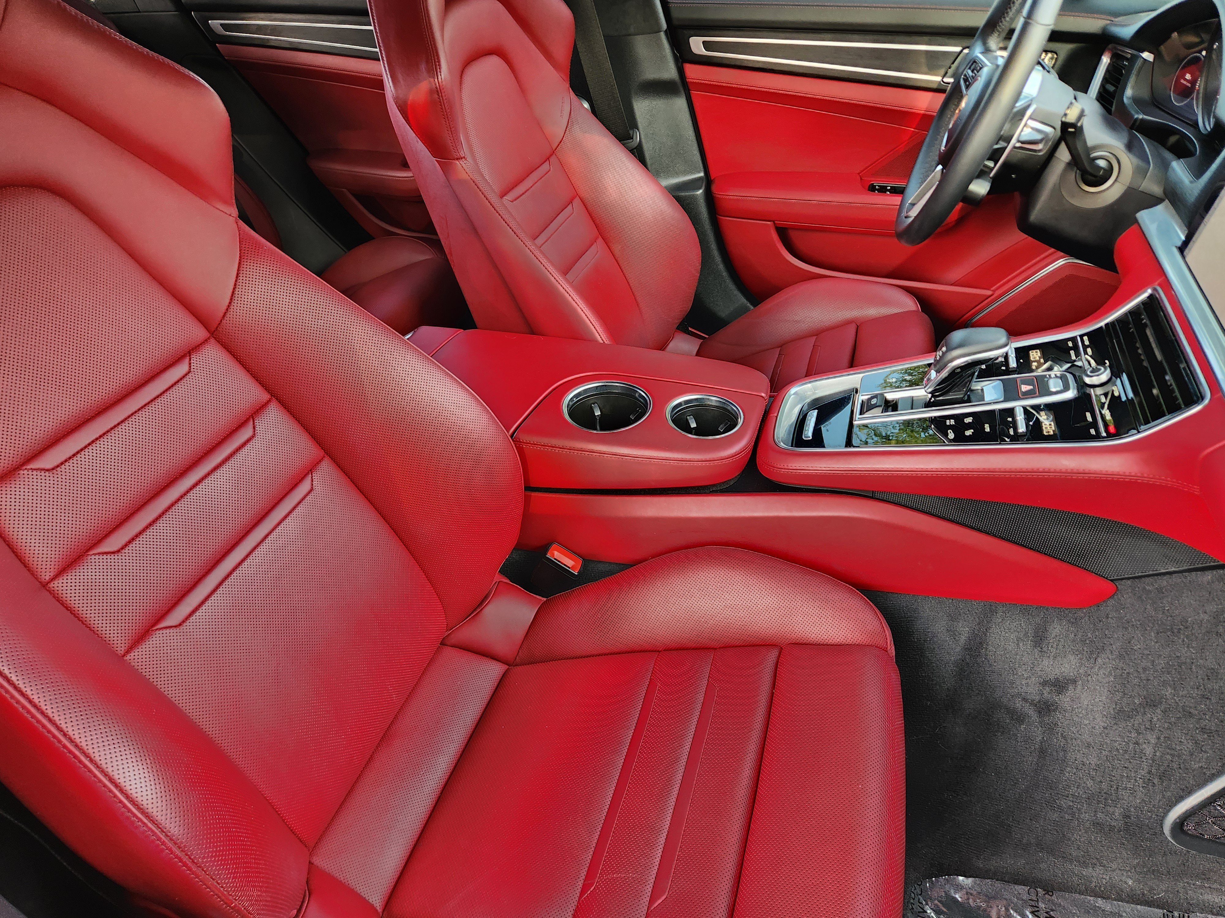 Used 2019 Porsche Panamera GTS AWD/4WD image 6