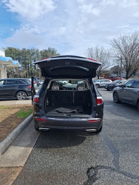 Used 2023 Buick Enclave Premium w/ Experience Buick Package image 7