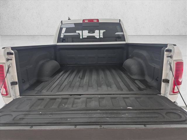 Used 2017 RAM 1500 Laramie AWD/4WD image 6