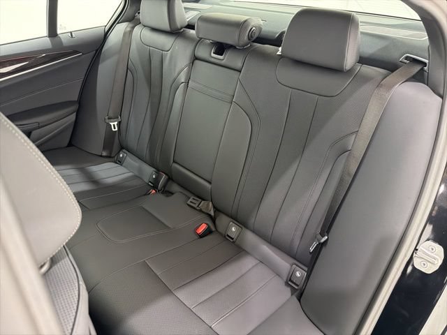Certified 2023 BMW 530i xDrive w/ Premium Package AWD/4WD image 31