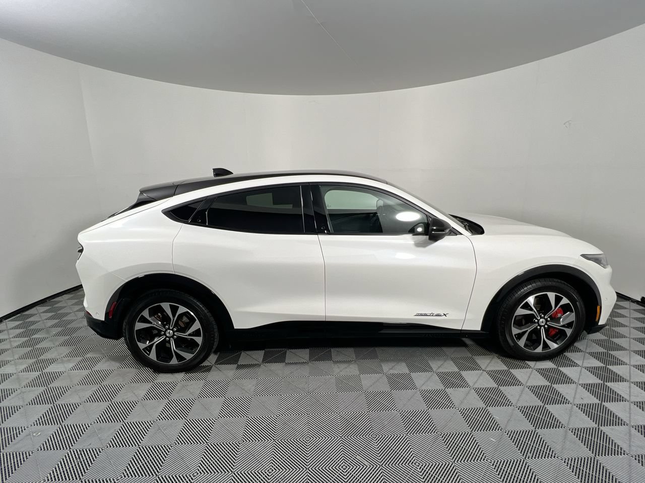 Used 2022 Ford Mustang Mach-E Premium AWD/4WD image 2