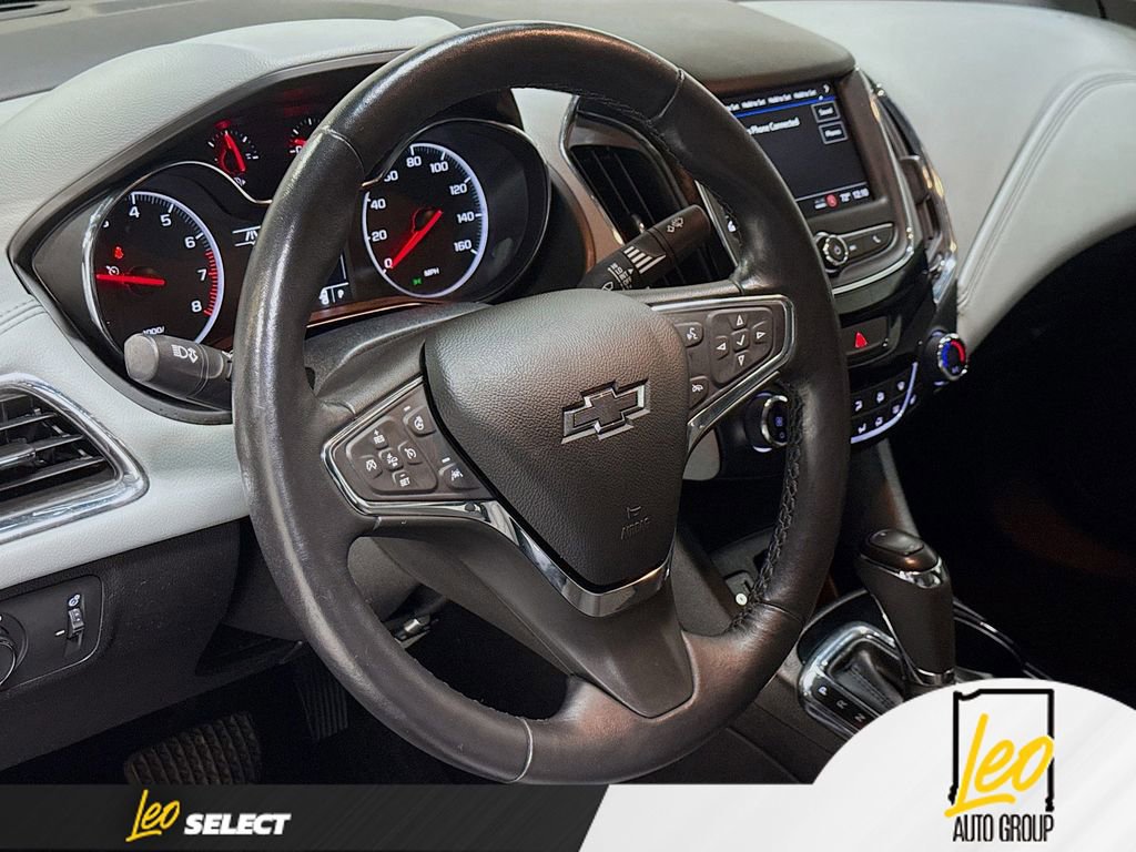 Used 2019 Chevrolet Cruze Premier w/ Sun And Sound Package FWD image 11