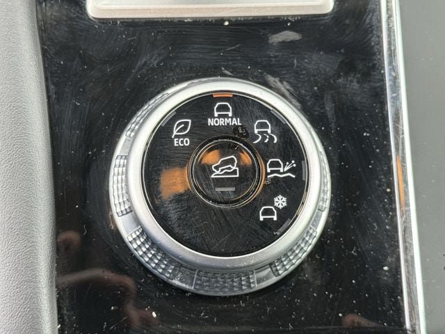 Used 2024 Mitsubishi Outlander SE FWD image 22