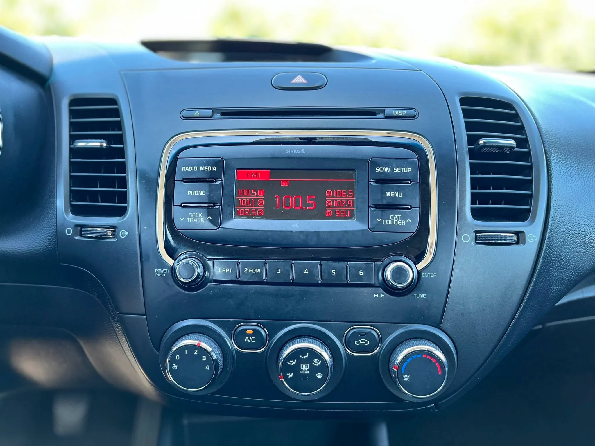 Used 2018 Kia Forte LX FWD image 20