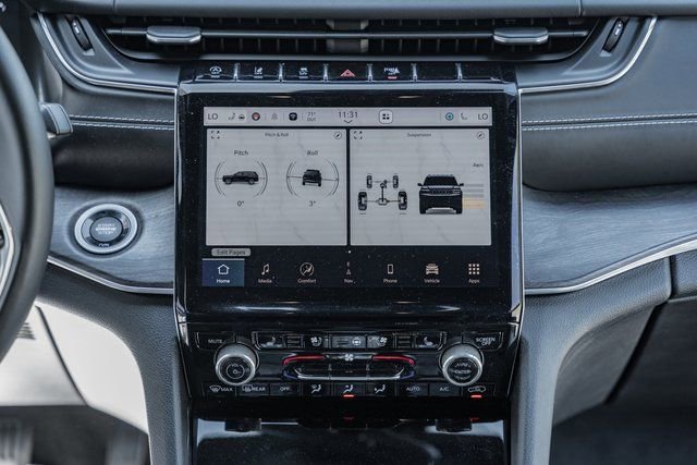 Used 2022 Jeep Grand Cherokee Overland w/ Luxury Tech Group IV image 29