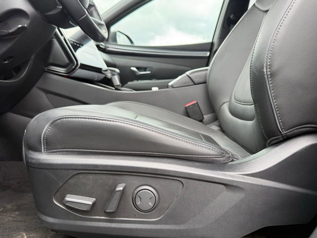 Used 2024 Hyundai Santa Cruz Limited AWD/4WD image 9