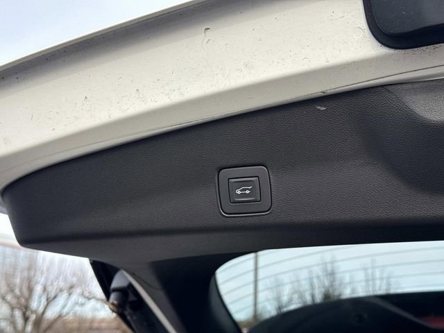 Used 2023 Chevrolet TrailBlazer ACTIV w/ Sun and Liftgate Package image 12