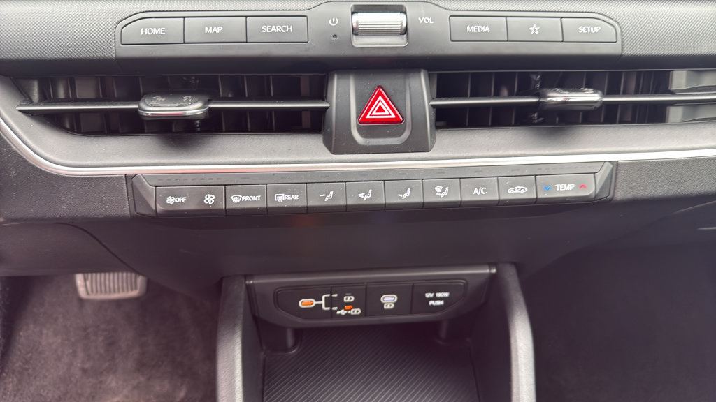 Used 2025 Kia K4 FWD image 27