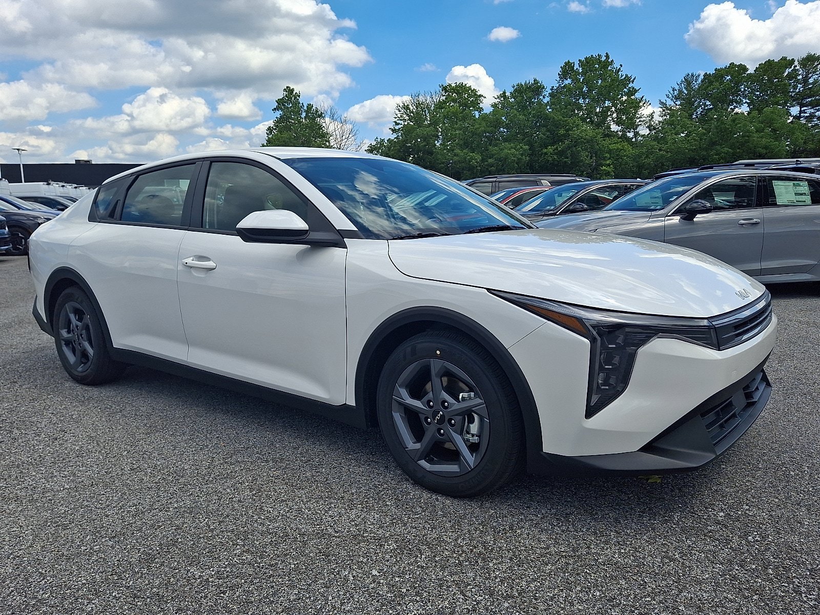 New 2026 Kia K4 FWD image 2