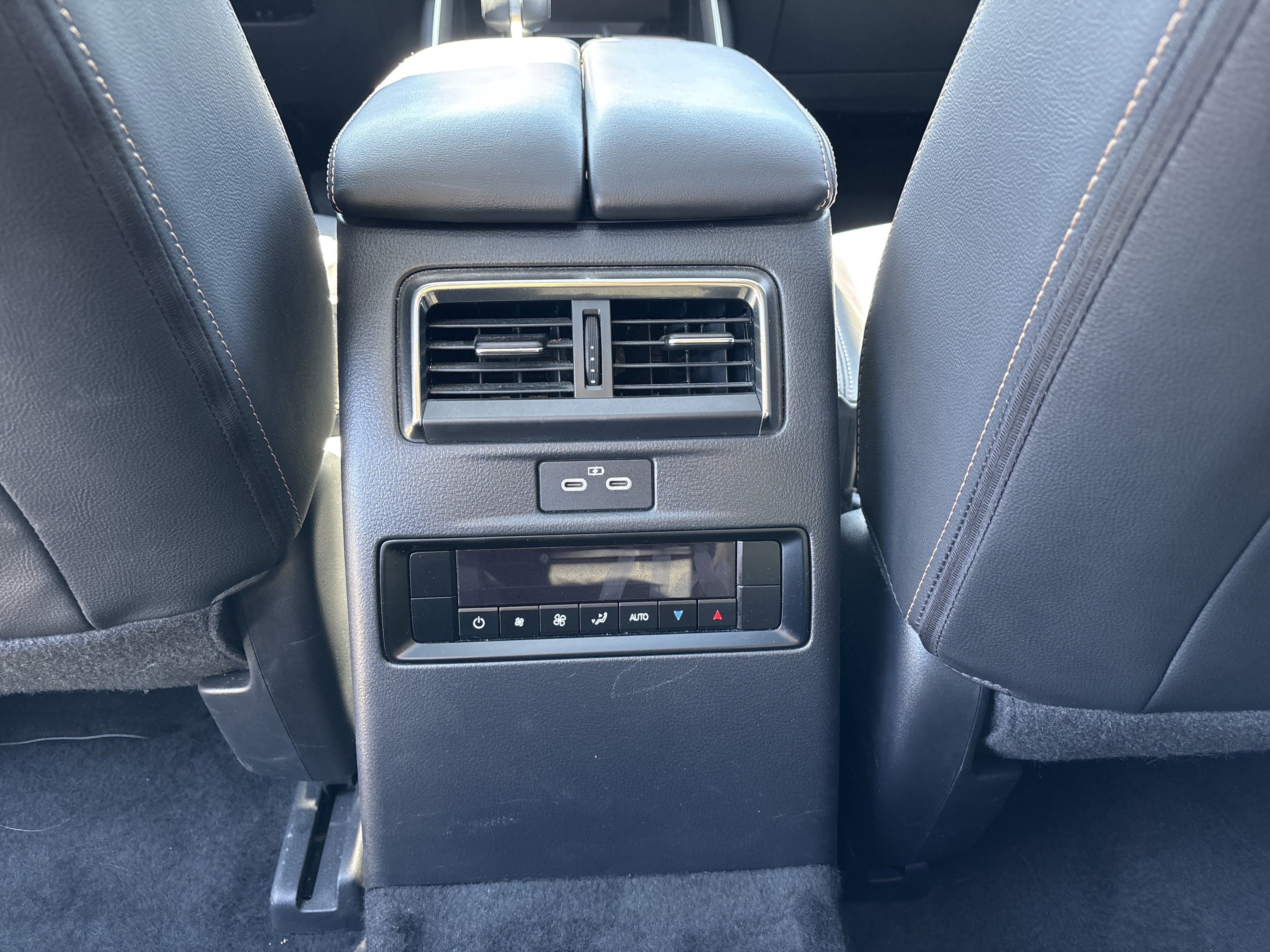 Used 2024 MAZDA CX-90 Plug-In Hybrid w/ Premium Pkg AWD/4WD image 34