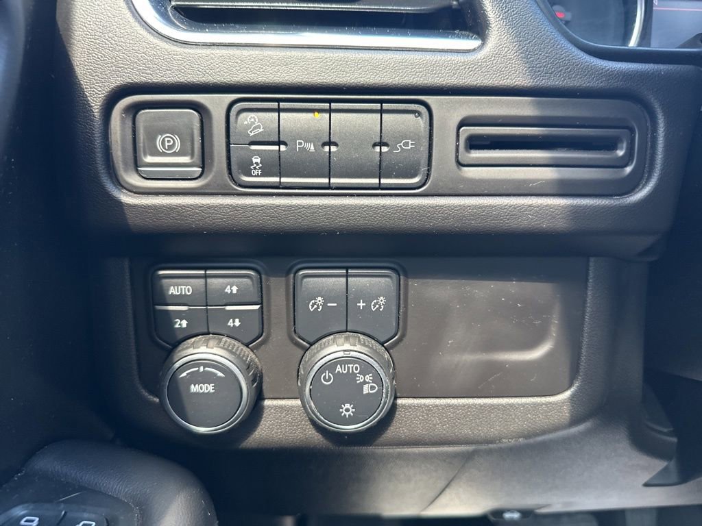 Used 2021 Chevrolet Tahoe Z71 AWD/4WD image 27