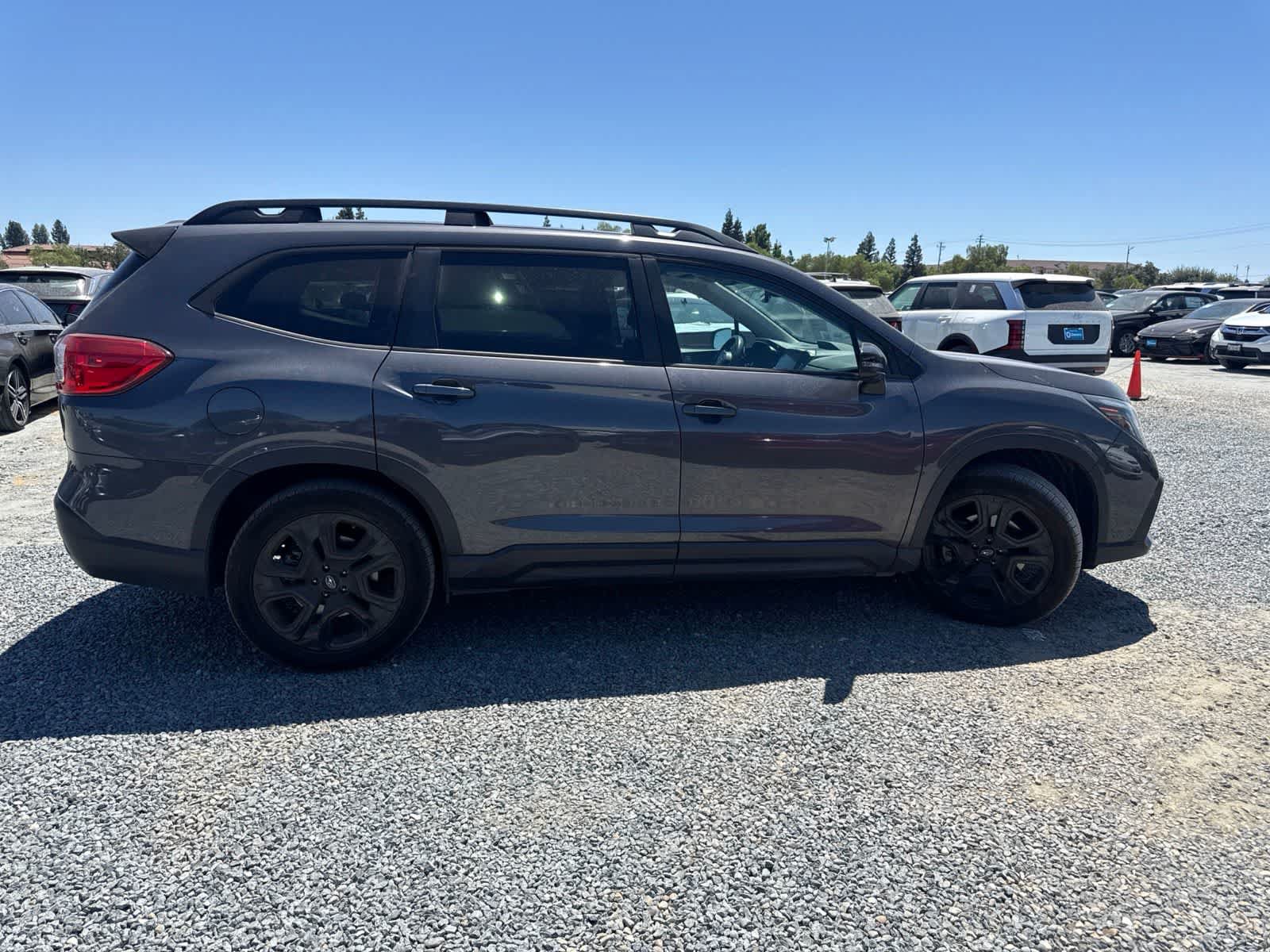 Used 2023 Subaru Ascent Onyx Edition Limited AWD/4WD image 3