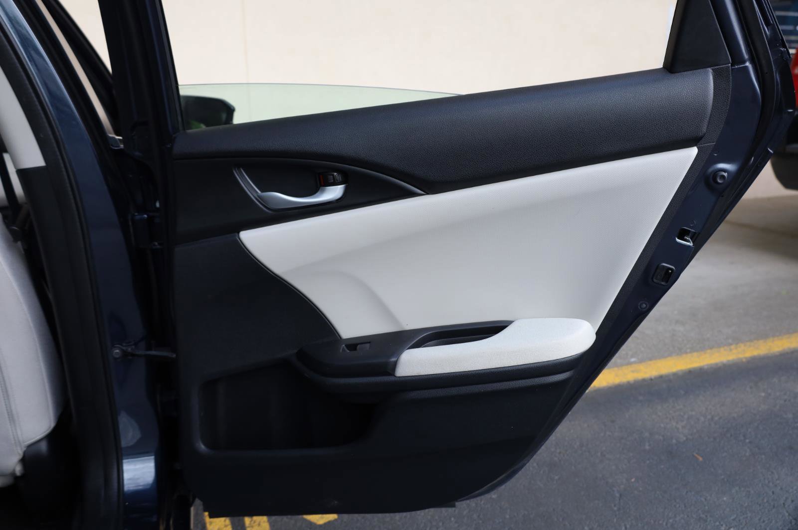 Used 2019 Honda Insight EX image 20
