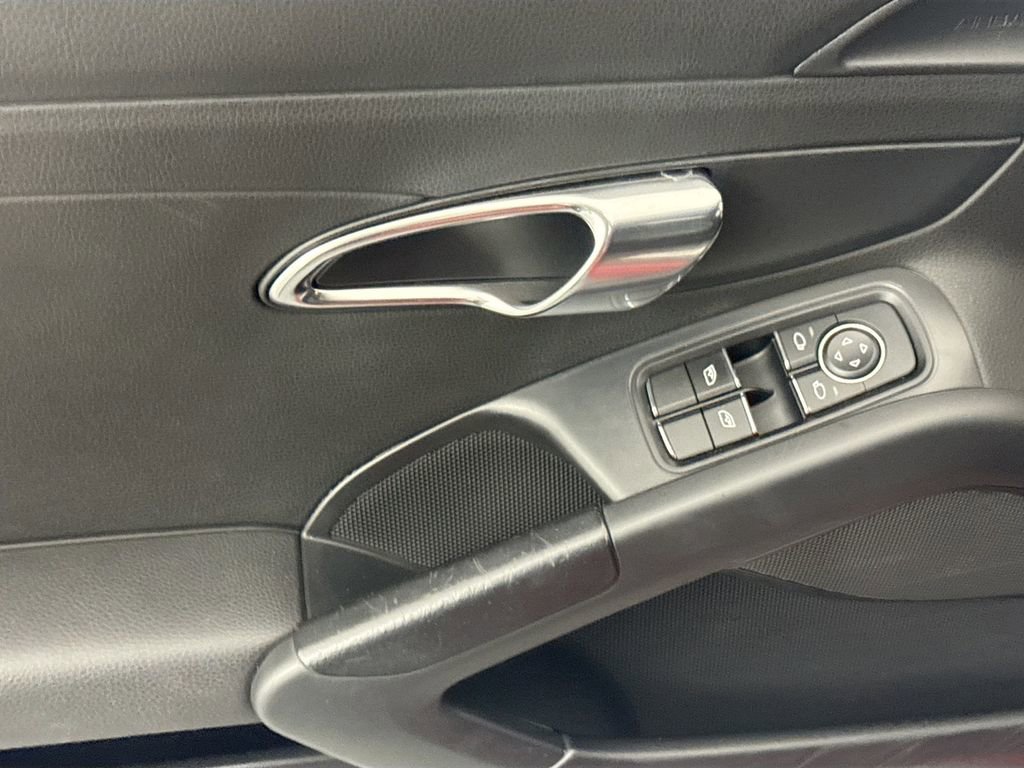 Used 2013 Porsche Boxster image 15
