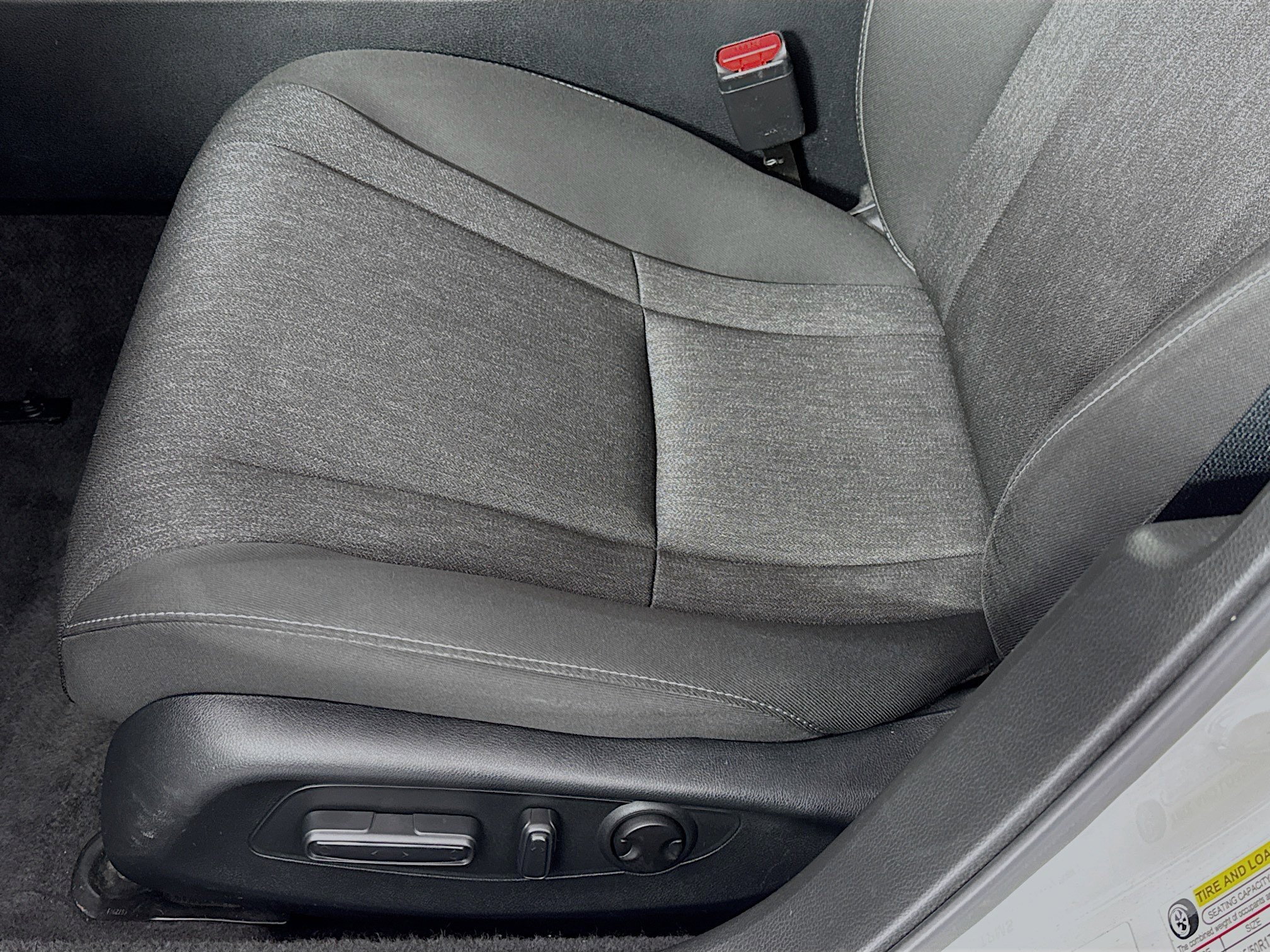 Certified 2023 Honda Accord EX image 18