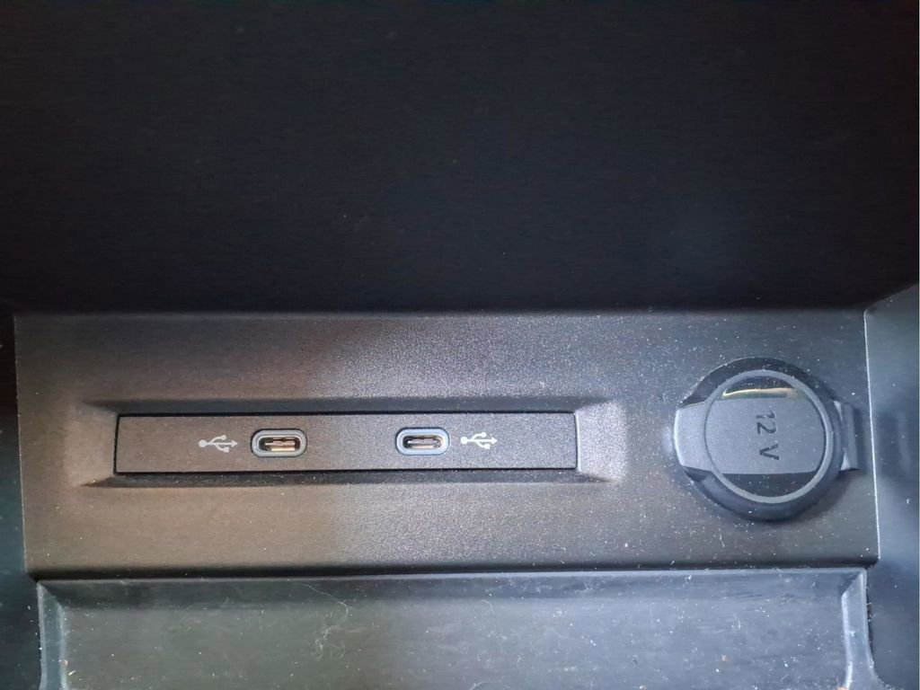 Used 2023 Volkswagen Taos SE image 25