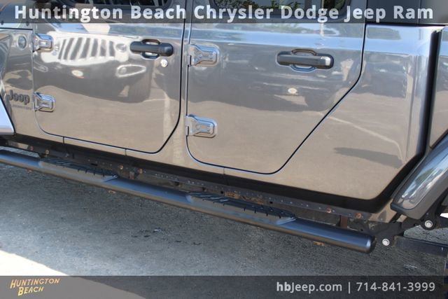 Used 2022 Jeep Gladiator Willys image 10