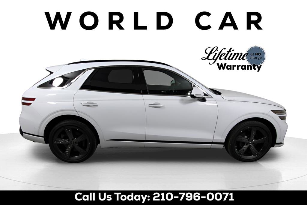 Used 2025 Genesis GV70 3.5T Sport w/ Sport Prestige Package AWD/4WD image 8