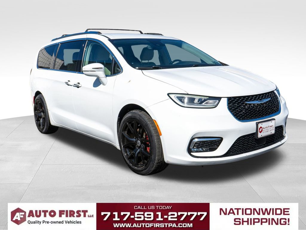 Used 2021 Chrysler Pacifica Touring-L FWD image 1