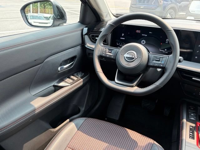 New 2026 Nissan Kicks SR FWD image 31