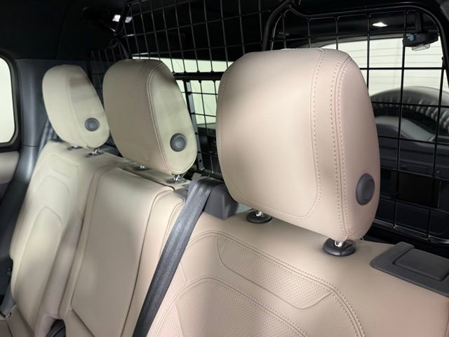 Used 2023 Land Rover Defender 130 SE AWD/4WD image 26