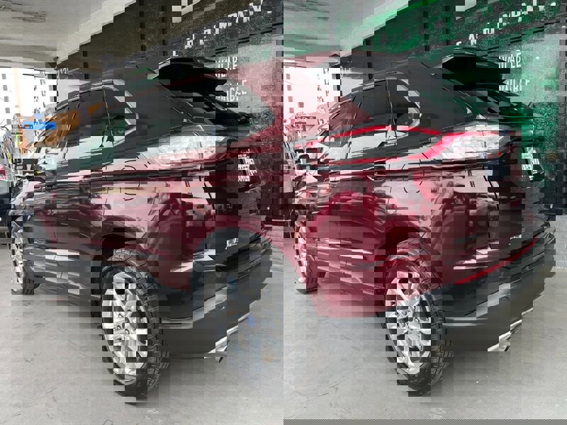 Used 2018 Ford Edge SEL w/ Equipment Group 201A image 6