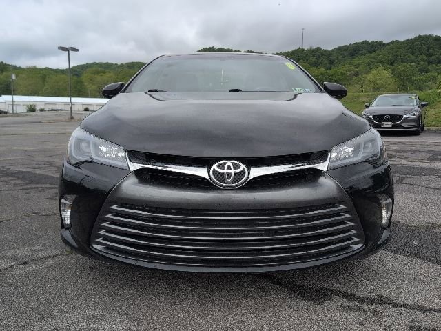 Used 2015 Toyota Camry LE w/ Moonroof Package FWD image 3