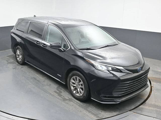 Used 2021 Toyota Sienna LE FWD image 13