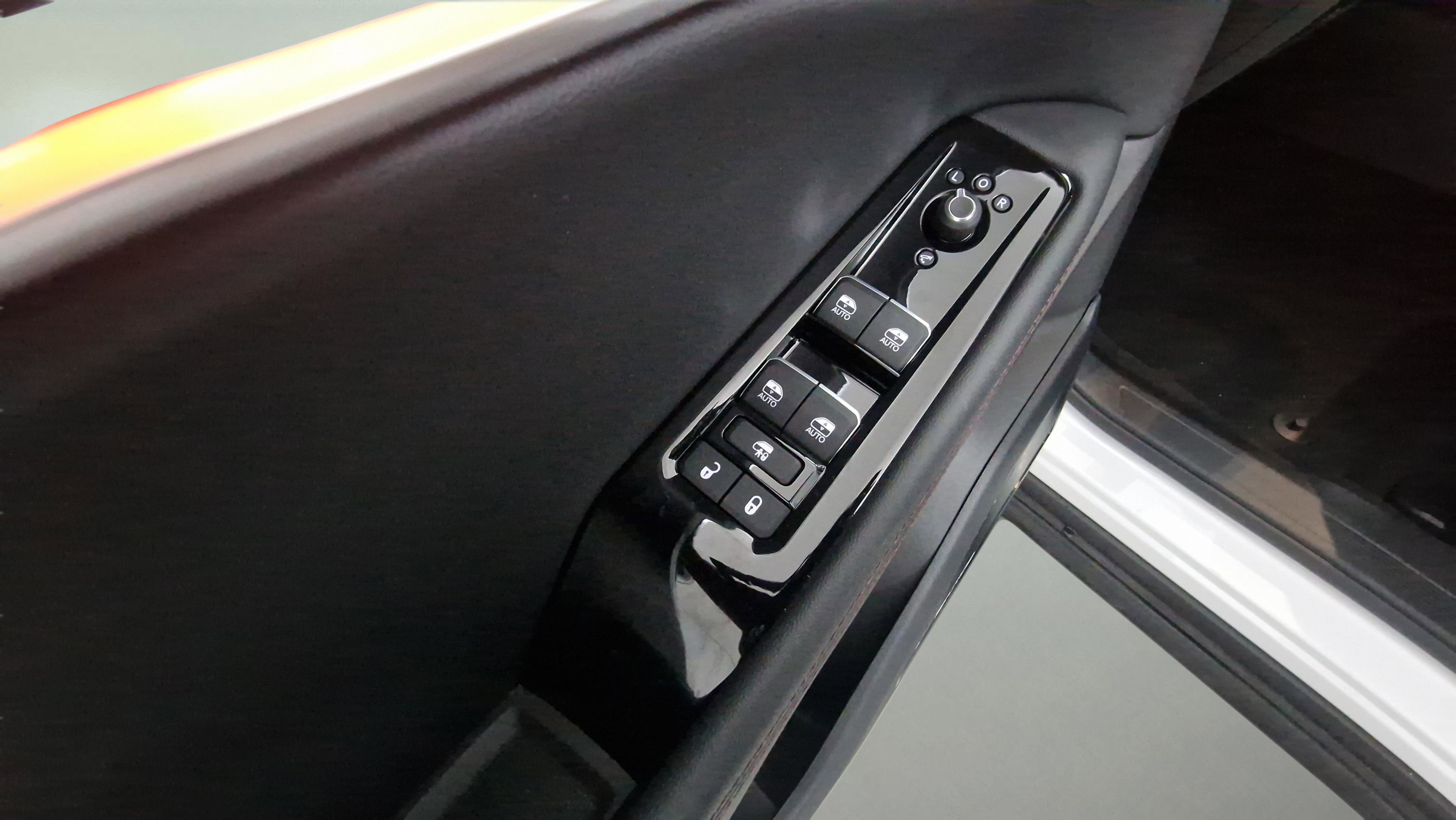 New 2025 Jeep Wagoneer Limited image 13