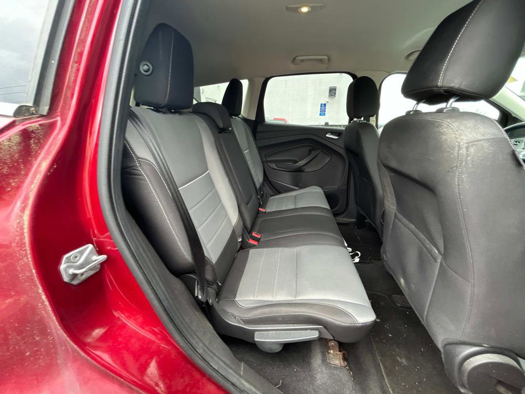 Used 2014 Ford Escape SE image 16