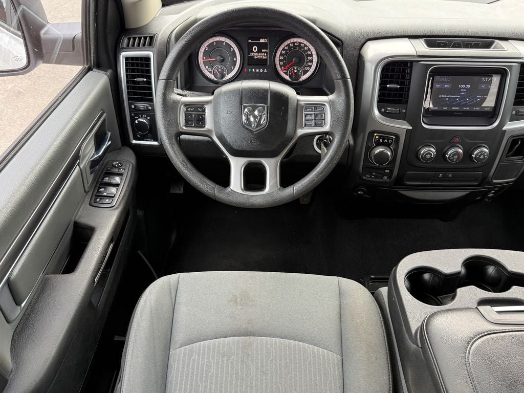 Used 2021 RAM 1500 Classic SLT AWD/4WD image 17