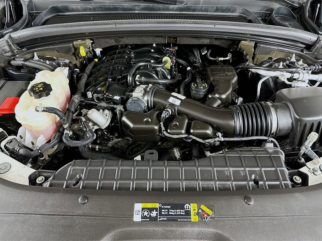 Certified 2022 Jeep Grand Cherokee Laredo w/ Luxury Tech Group I image 40