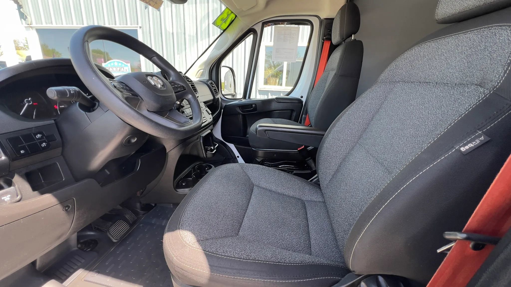 Used 2023 RAM ProMaster 3500 w/ Driver Convenience Group FWD image 18