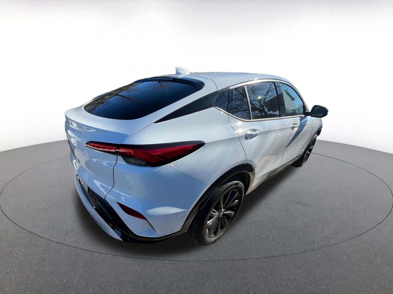 Used 2025 Buick Envista Sport Touring image 7