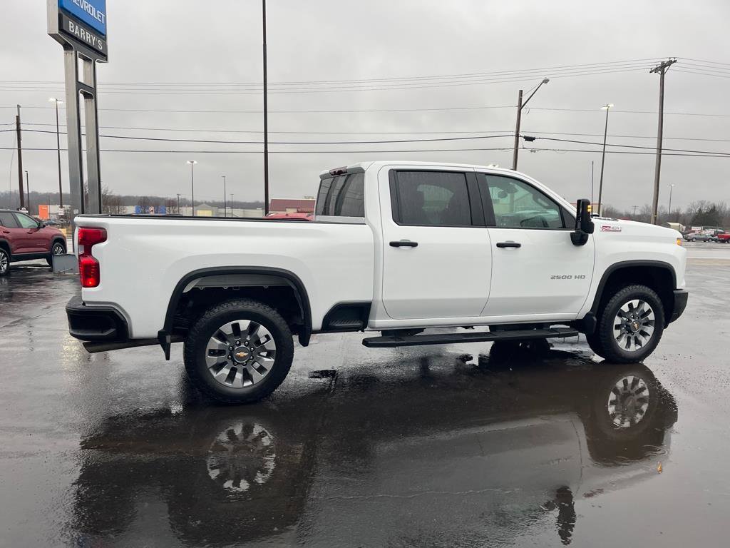 Used 2025 Chevrolet Silverado 2500 Custom w/ Custom Value Package image 6