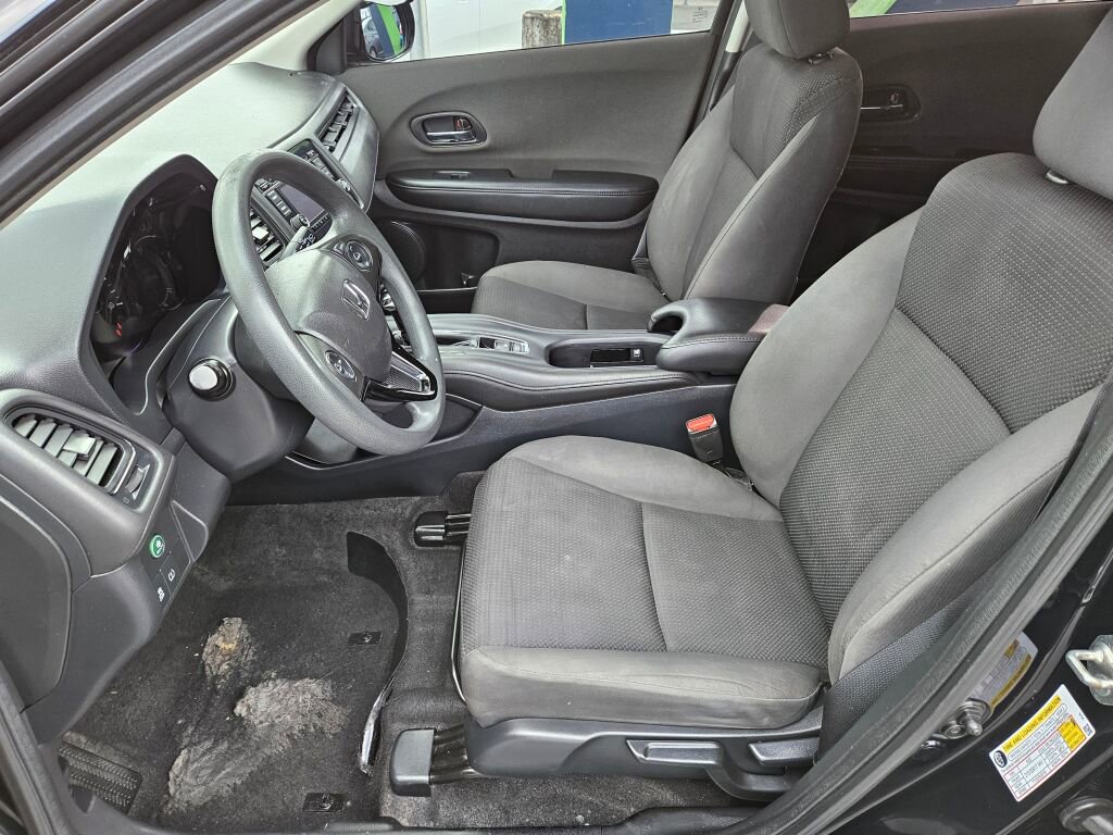 Used 2019 Honda HR-V LX image 10