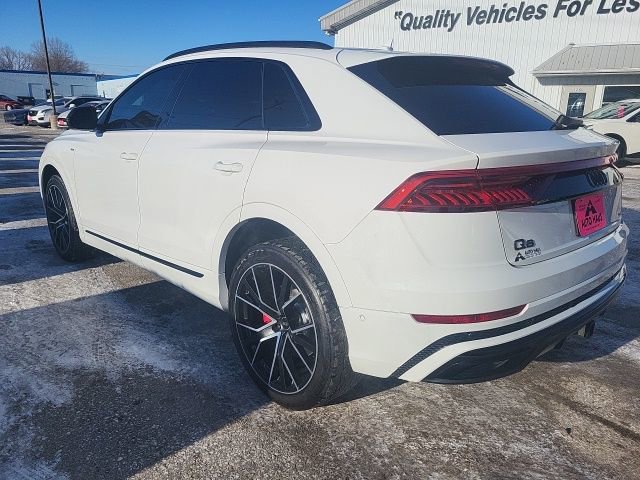 Used 2021 Audi Q8 Prestige image 9