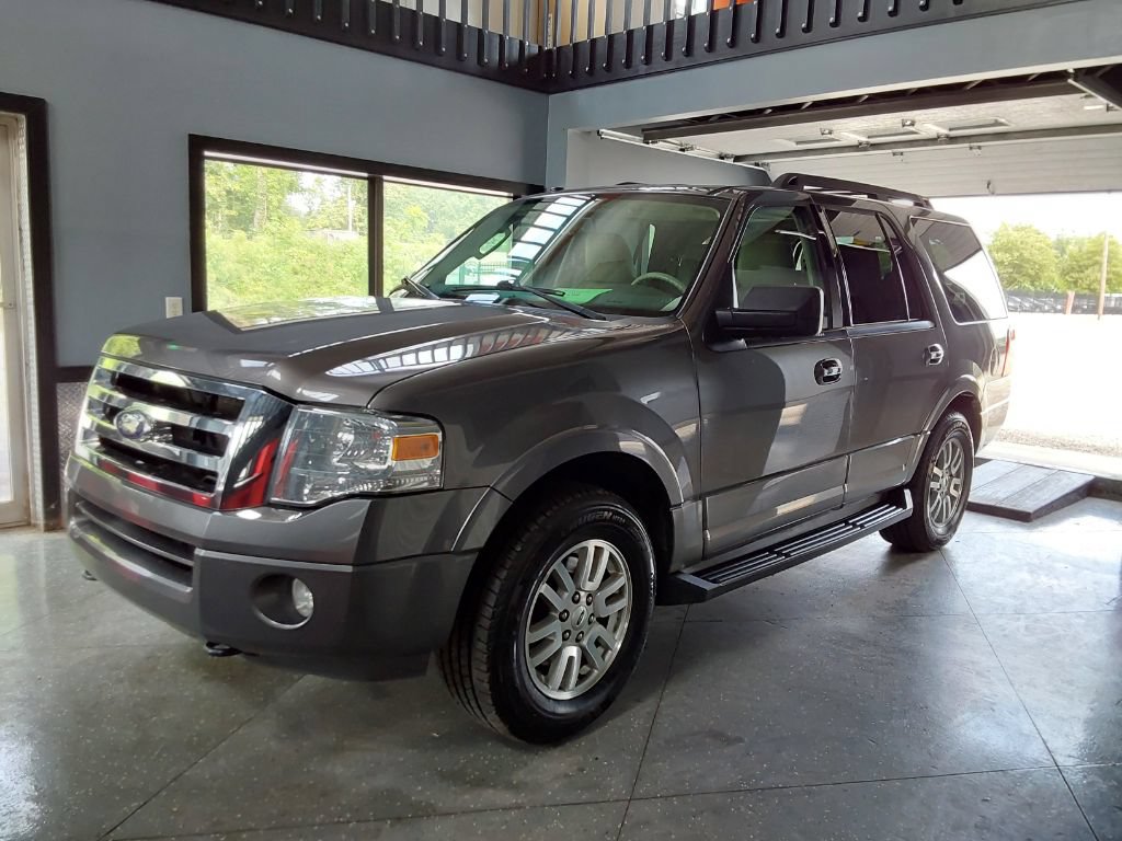 Used 2014 Ford Expedition XLT w/ Leather Seating Package AWD/4WD image 11