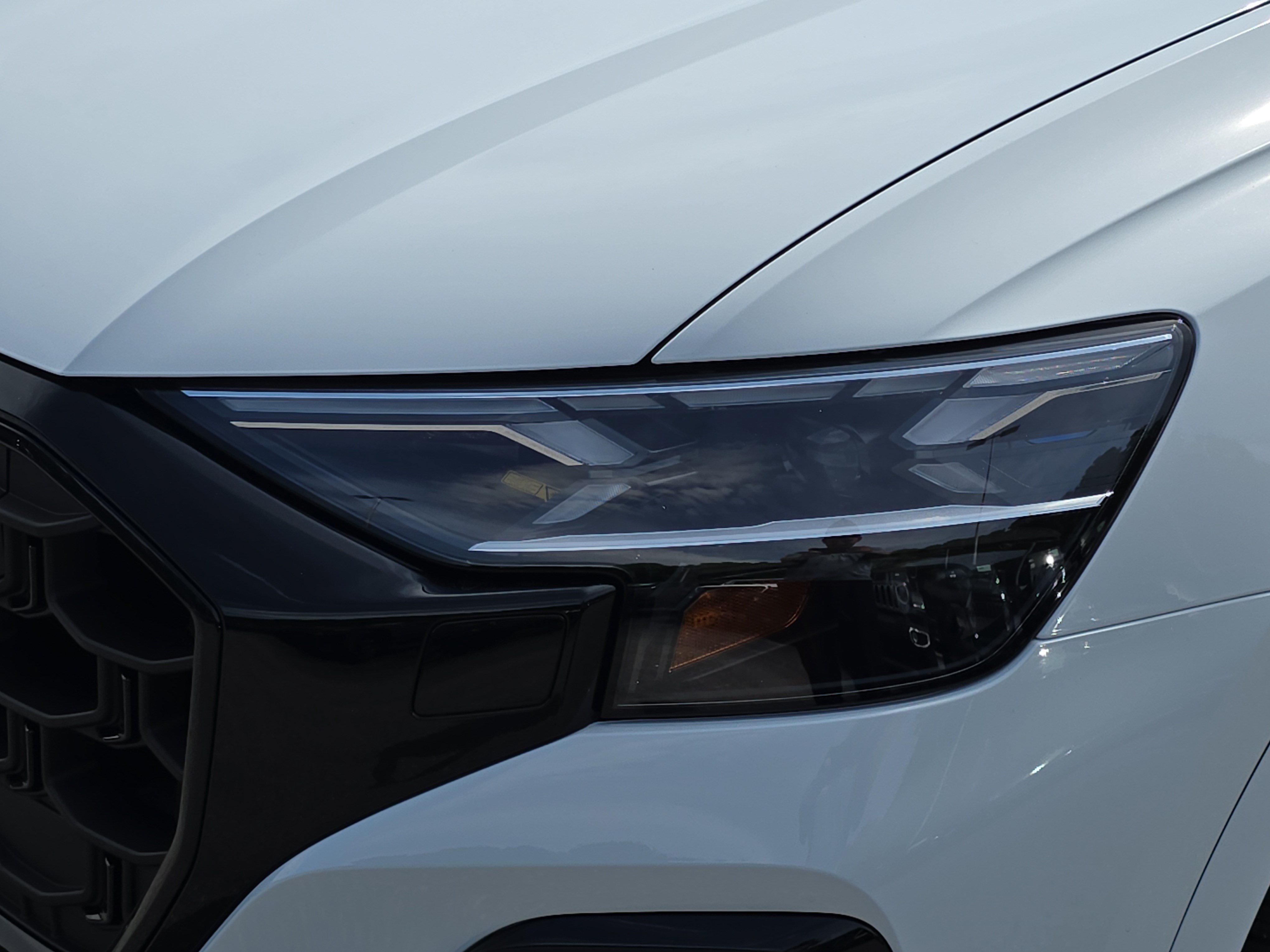 New 2026 Audi SQ8 Prestige AWD/4WD image 32