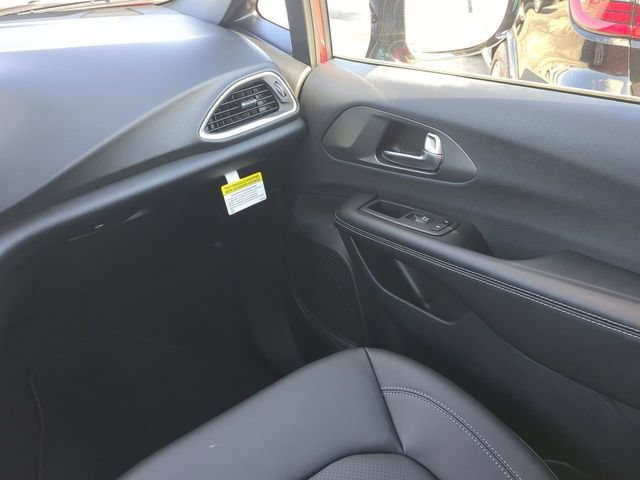 New 2026 Chrysler Voyager LX FWD image 20
