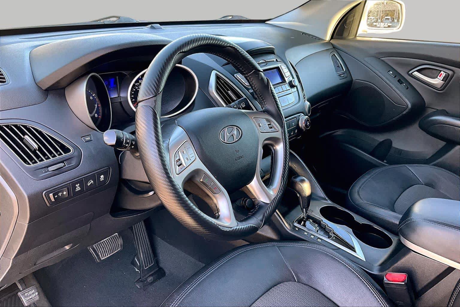 Used 2013 Hyundai Tucson GLS AWD/4WD image 16