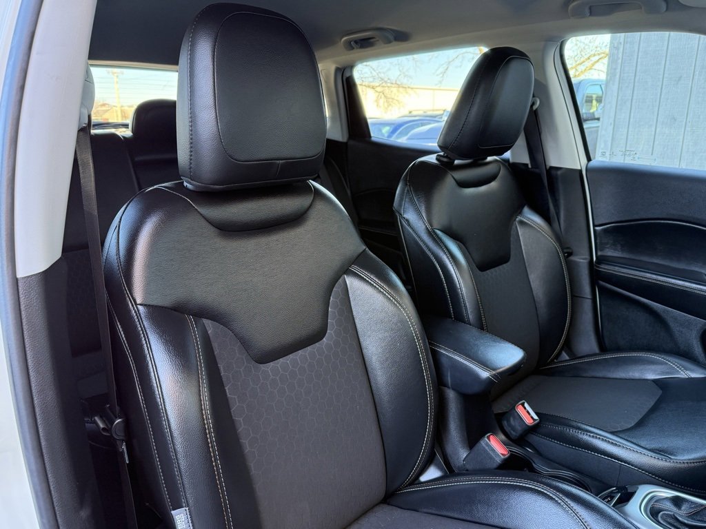 Used 2019 Jeep Compass Latitude w/ Popular Equipment Group image 21