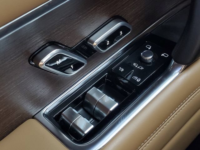 Certified 2023 Land Rover Range Rover Long Wheelbase SE AWD/4WD image 22
