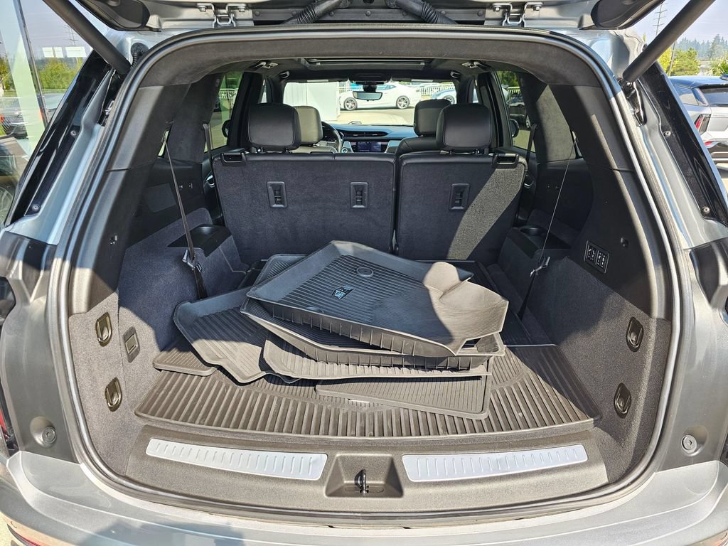 Certified 2025 Cadillac XT6 Sport w/ Platinum Package AWD/4WD image 14
