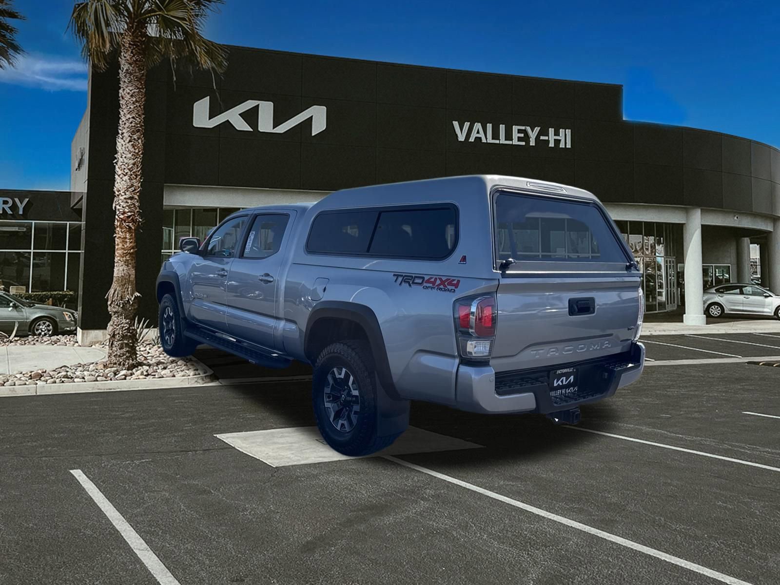 Used 2021 Toyota Tacoma TRD Off-Road w/ Technology Package image 10