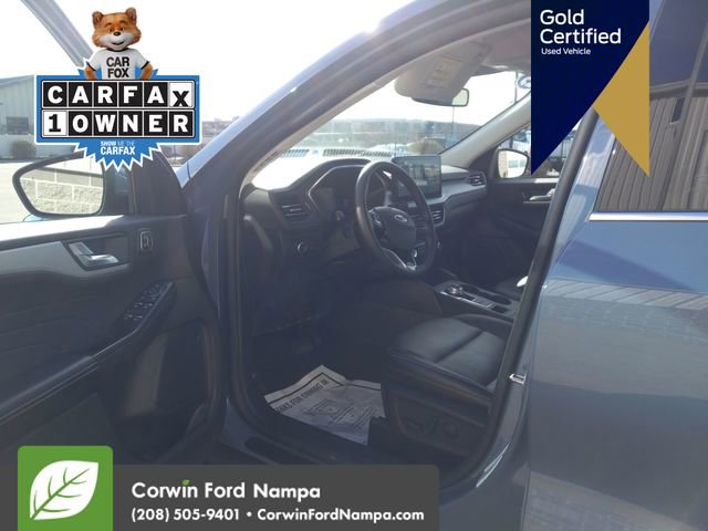 Certified 2025 Ford Escape Platinum image 11